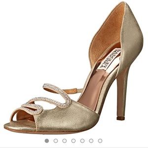 Badgley Mischka Paloma d’Orsay Pump in ‘Platino’